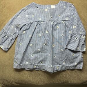 🌺BUNDLE 4 ITEMS $20 🍒 Carter's Blouse with Floral Accents